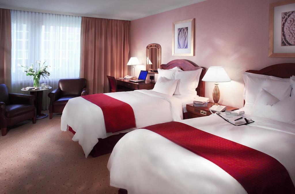 Renaissance Zurich Hotel Opfikon-Glattbrugg 客房 照片